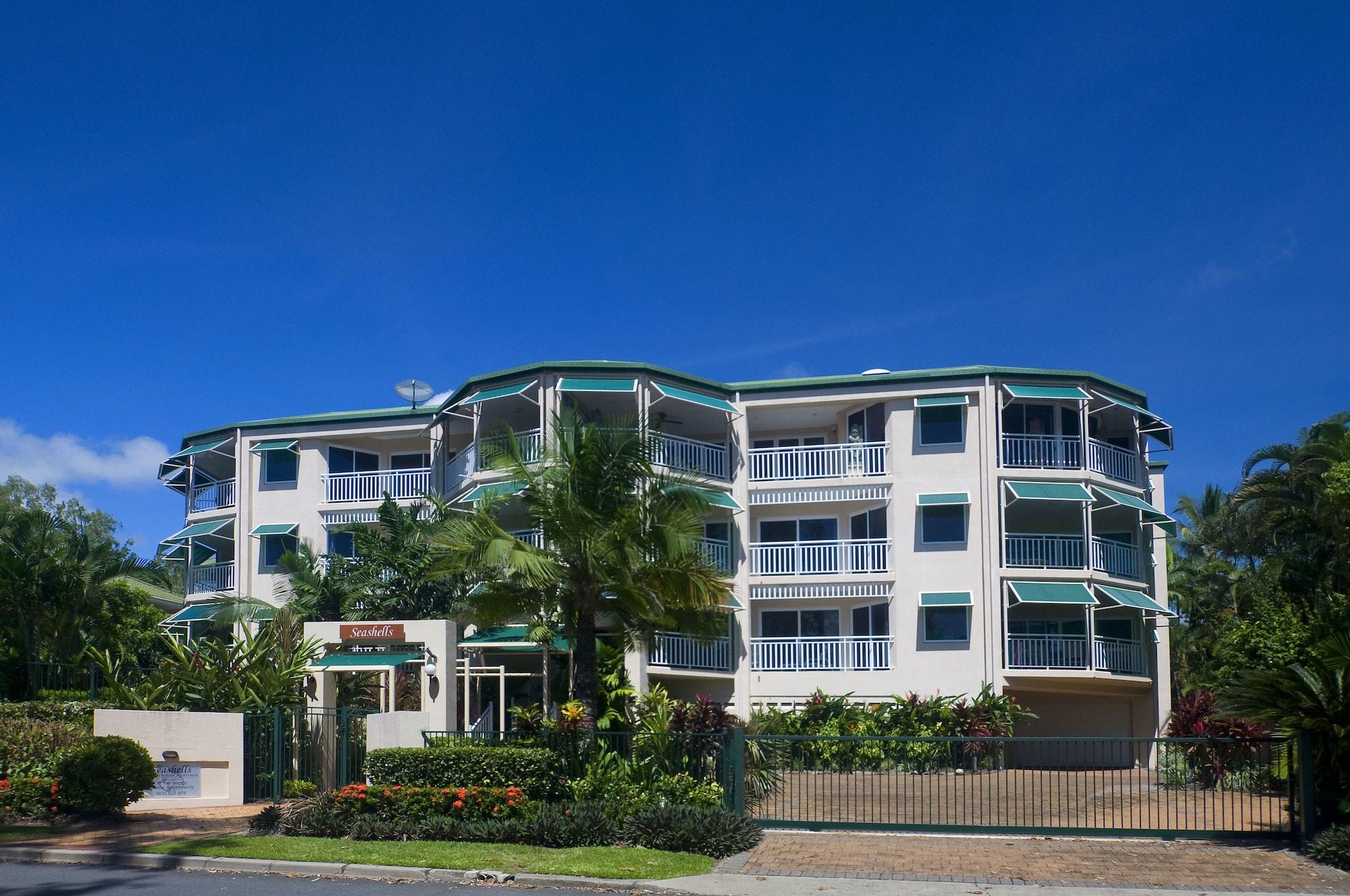 On The Beach Apartments Trinity Beach Exterior photo